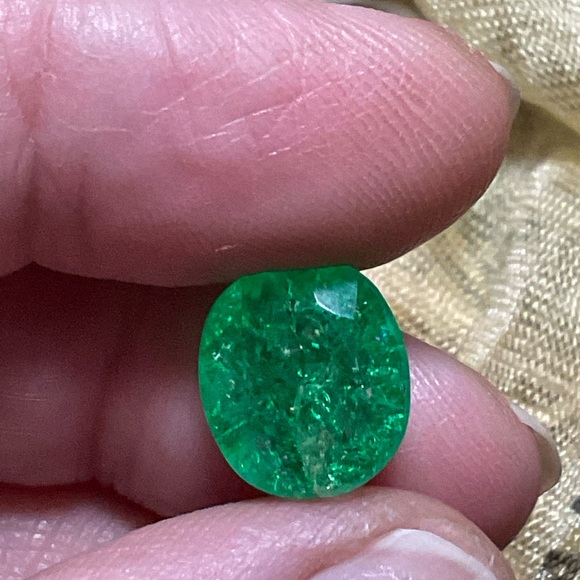 Emerald - Picture 6 of 7